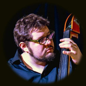 PETR PAVÍČEK - Kontrabass